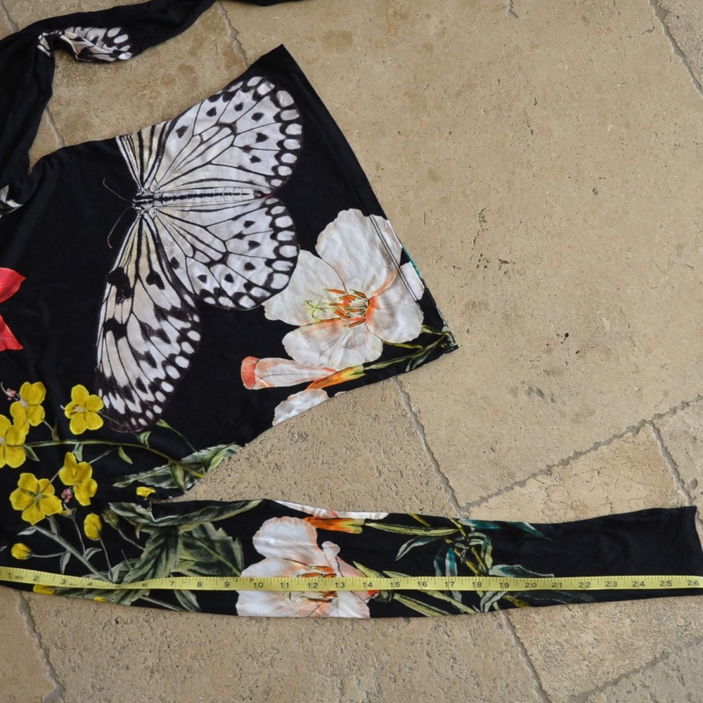 Alice + Olivia Floral Shirt - Picture 9 of 9